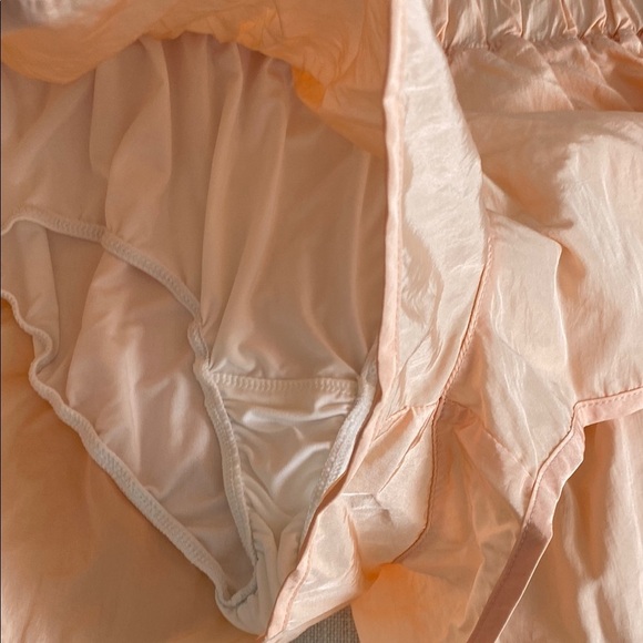 FP MOVEMENT Free People The Way Home High Rise Shorts Peace Medium - Picture 3 of 6